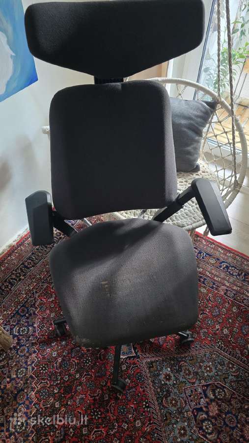 Dovanojam ergonominę kėdę "Savo"