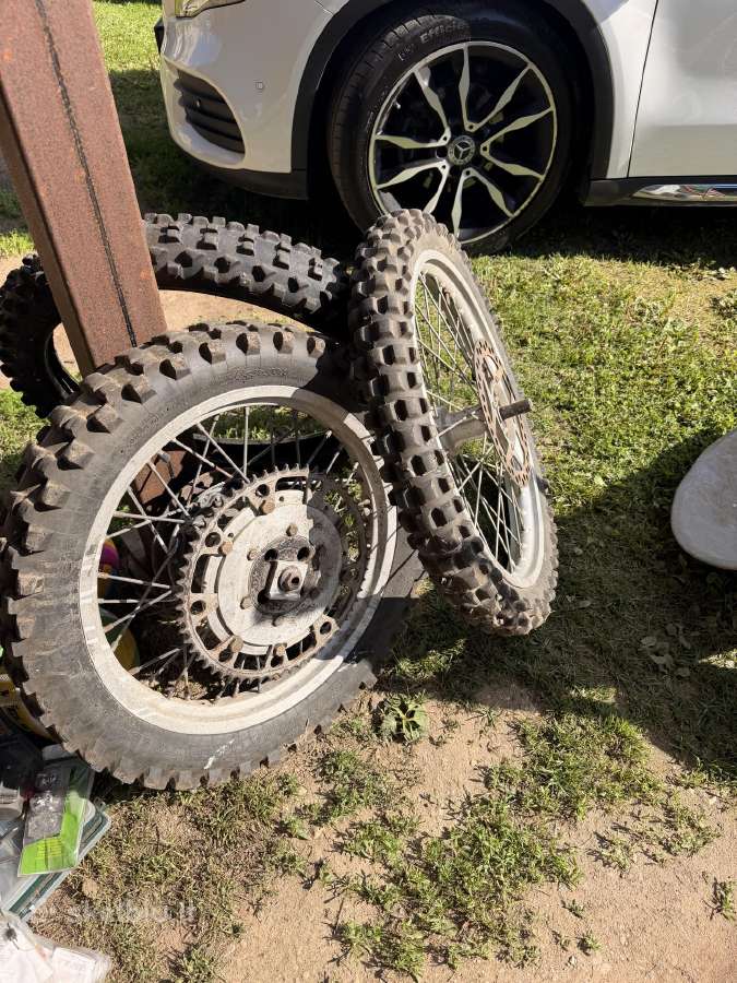 Kawasaki kx ratai - nuotraukos Nr. 2