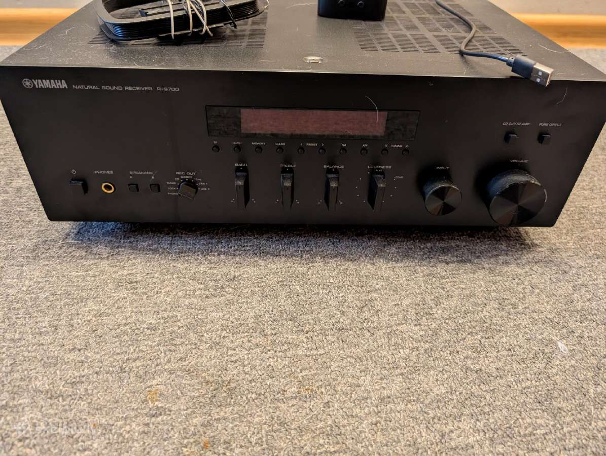 Yamaha R-s700 + bluetooth priedelis