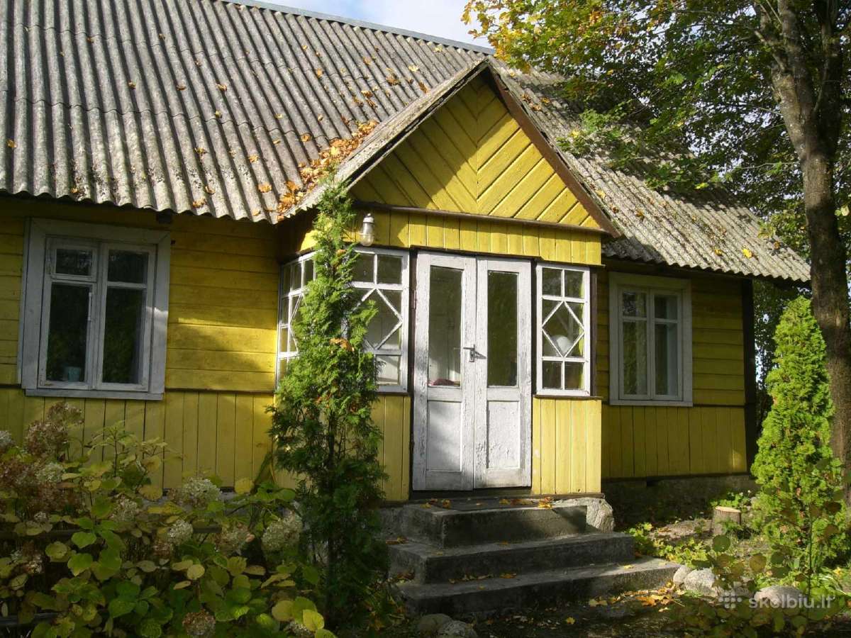 Parduodama jauki sodyba Trakų rajone