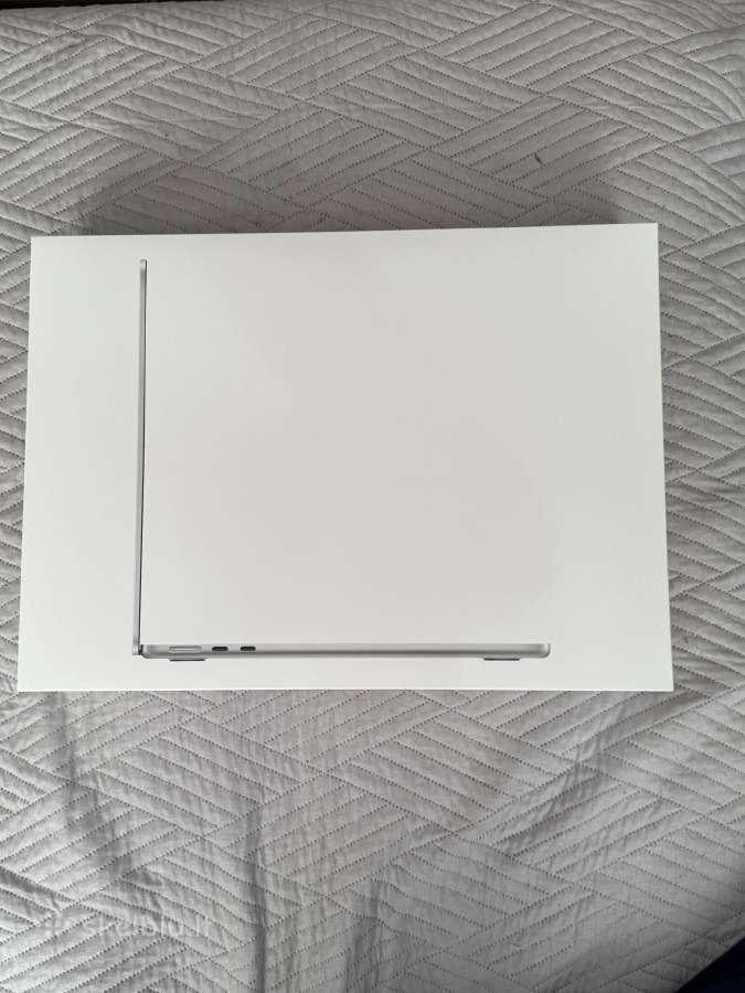 MacBook Air 13 (2026) M5