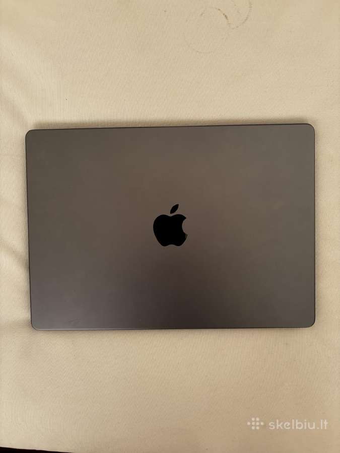 MacBook M5 pro 15/161tb 24gb RAM