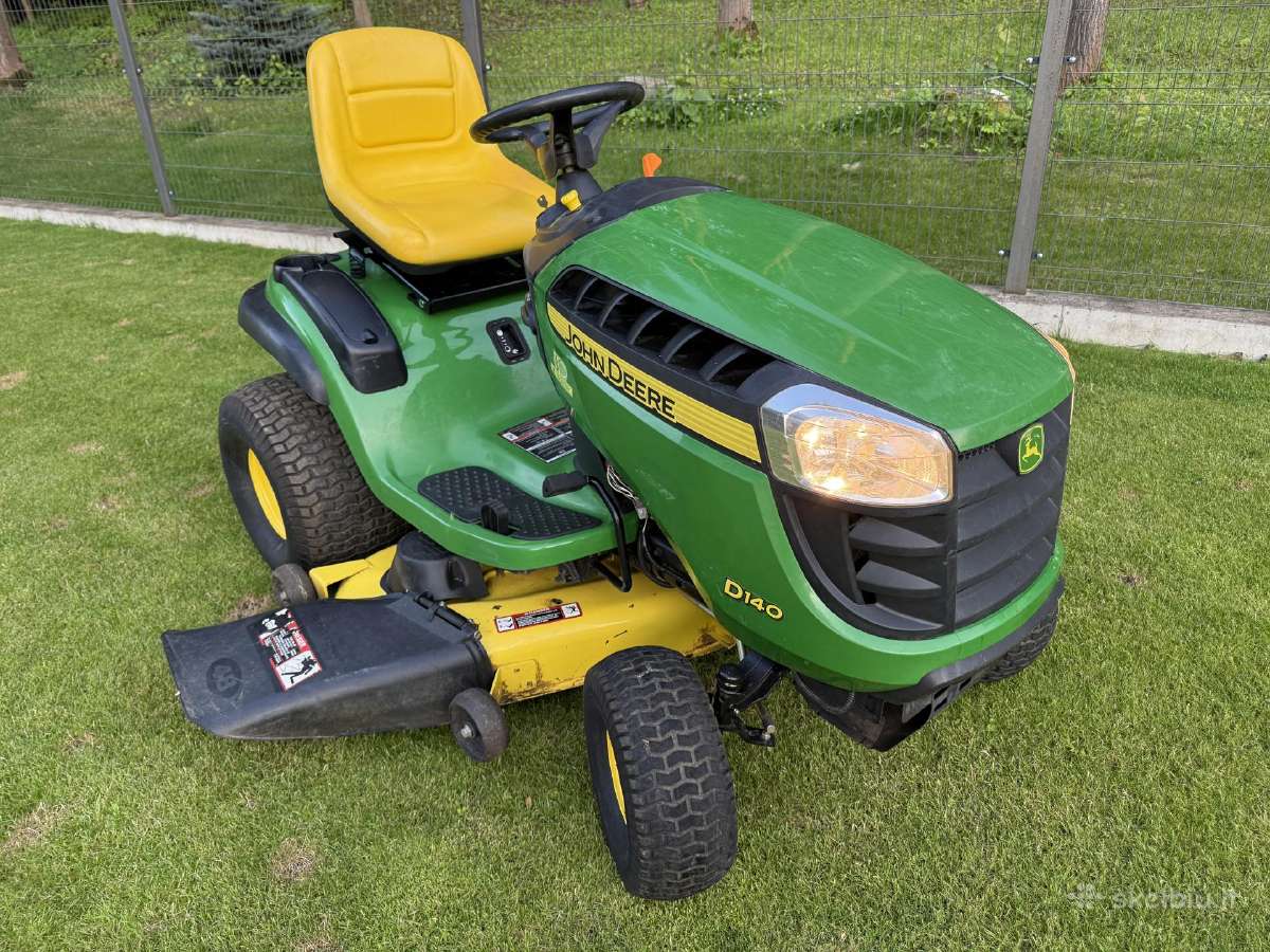 Labai tvarkingas John Deere D140