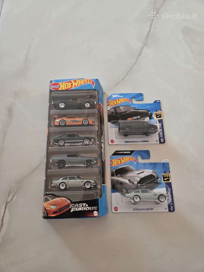 Hot Wheels rinkinys su Toyota Supra exclusive