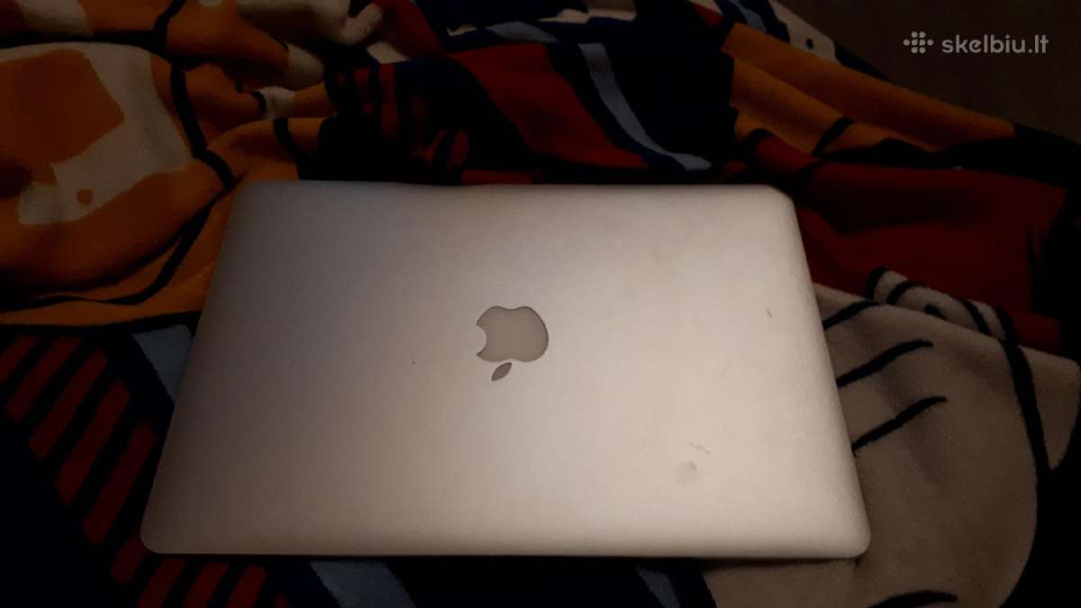 MacBook air 2010 keiciu i tel arba paspirtuka