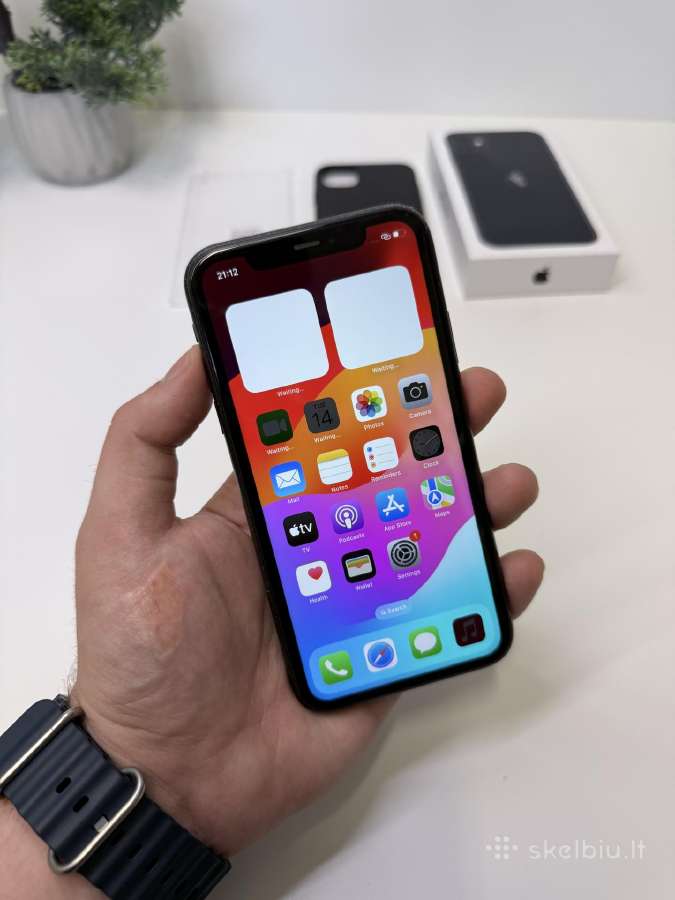 iPhone 11 64