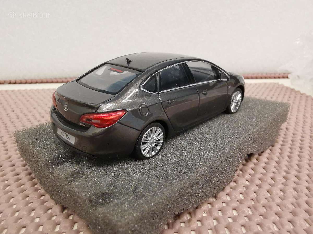 1:43 Opel (a-c) Modeliai - nuotraukos Nr. 28