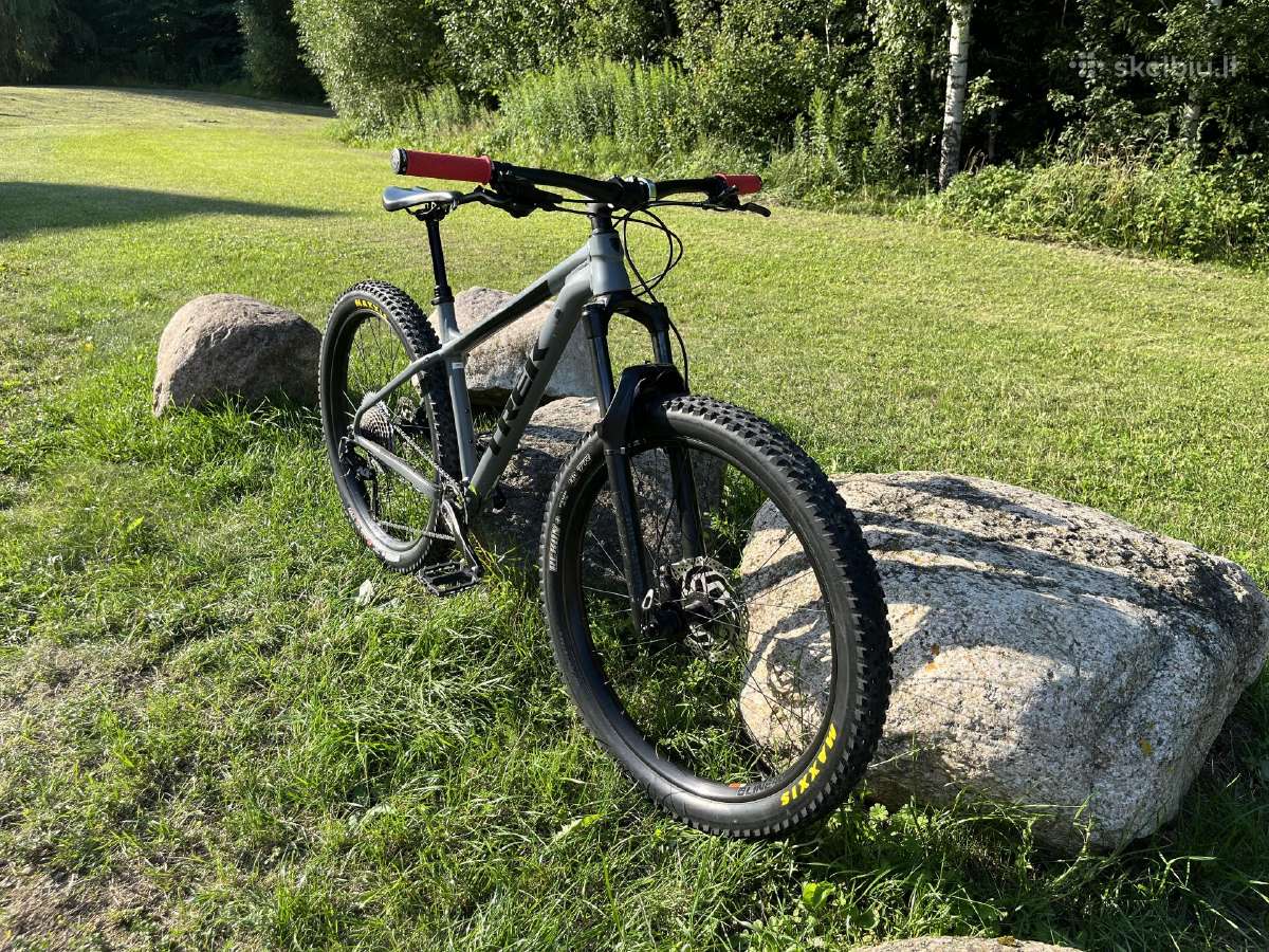 Trek Roscoe 8 MTB dviratis