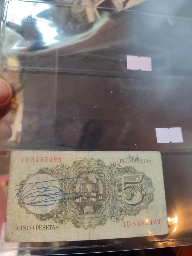 Banknotai - nuotraukos Nr. 32