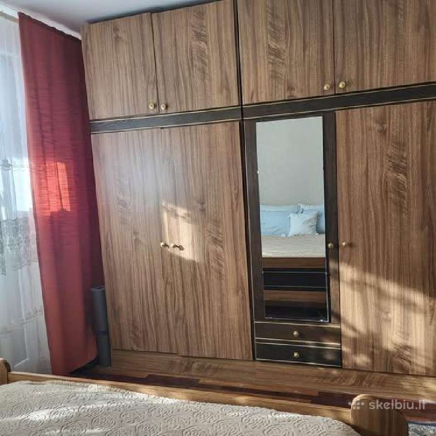 Miegamojo spinta ir lova - nuotraukos Nr. 3