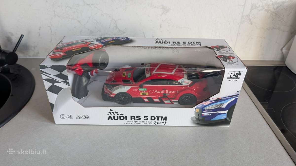 RC automobiliukas Audi Rs5 Dtm - raudonas