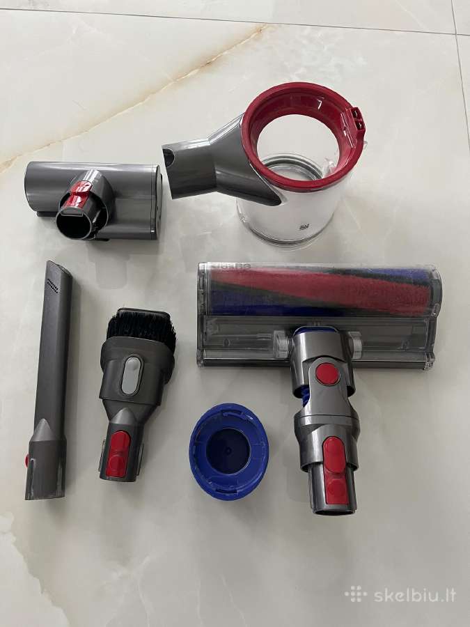 Dyson V8 dalys