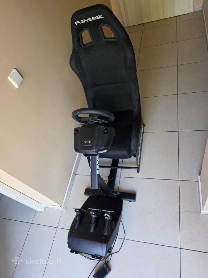 Parduodamas Playseat Challenge Actifit su Logitech