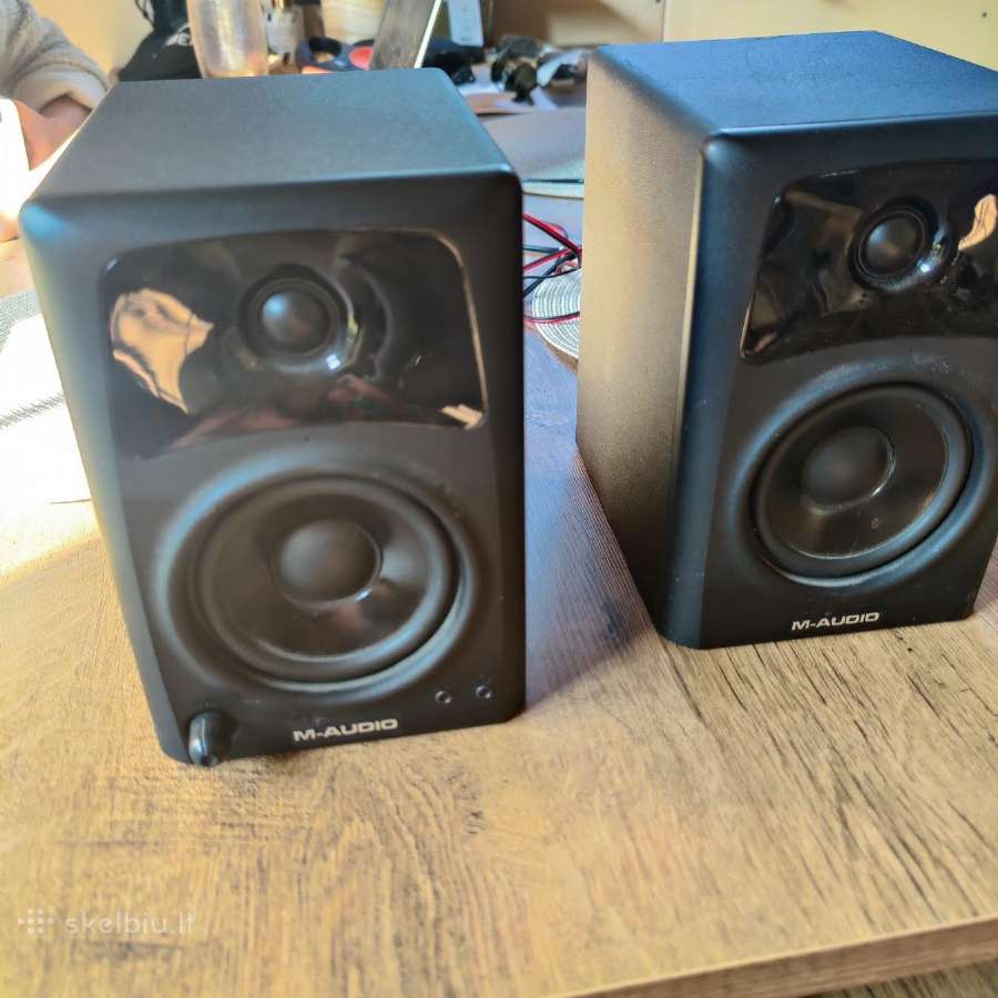 M-audio Av42 aktyvūs studijiniai monitoriai (pora)
