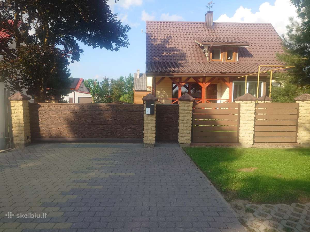 Parduodamas 2 aukštų kotedžo tipo -puse namo