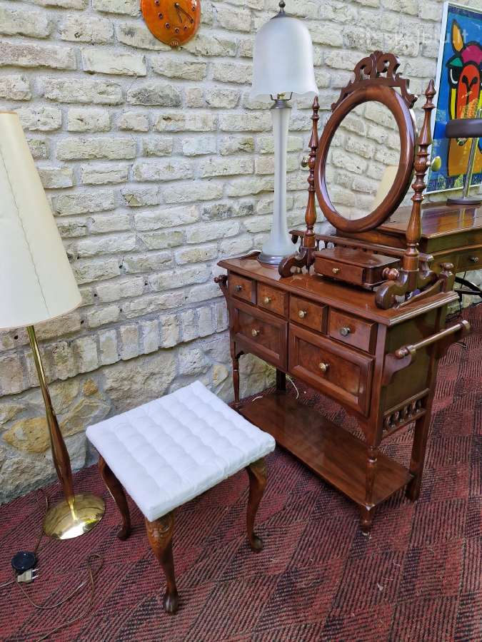 Vintažinis raudonmedžio kosmetinis staliukas - nuotraukos Nr. 26