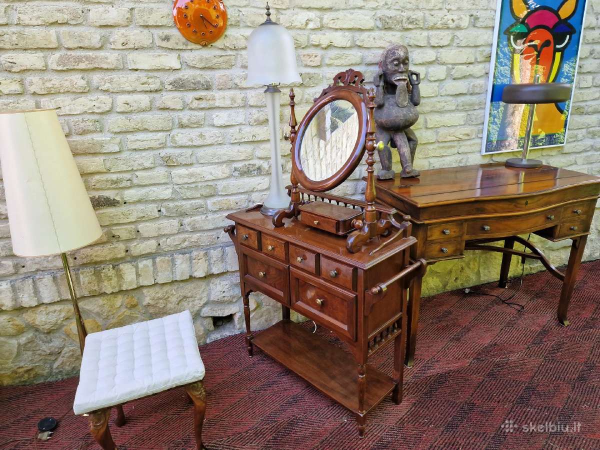 Vintažinis raudonmedžio kosmetinis staliukas - nuotraukos Nr. 38