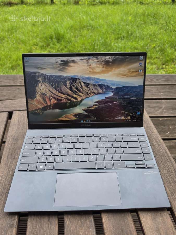 Asus Zenbook Ux425e i5-1135g7