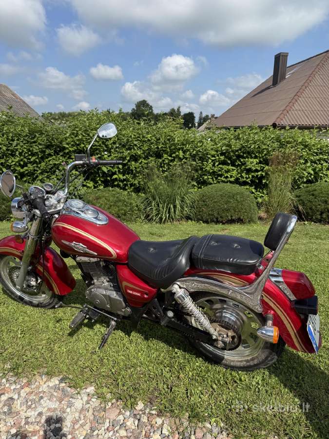 Parduodamais motociklas Čioperis