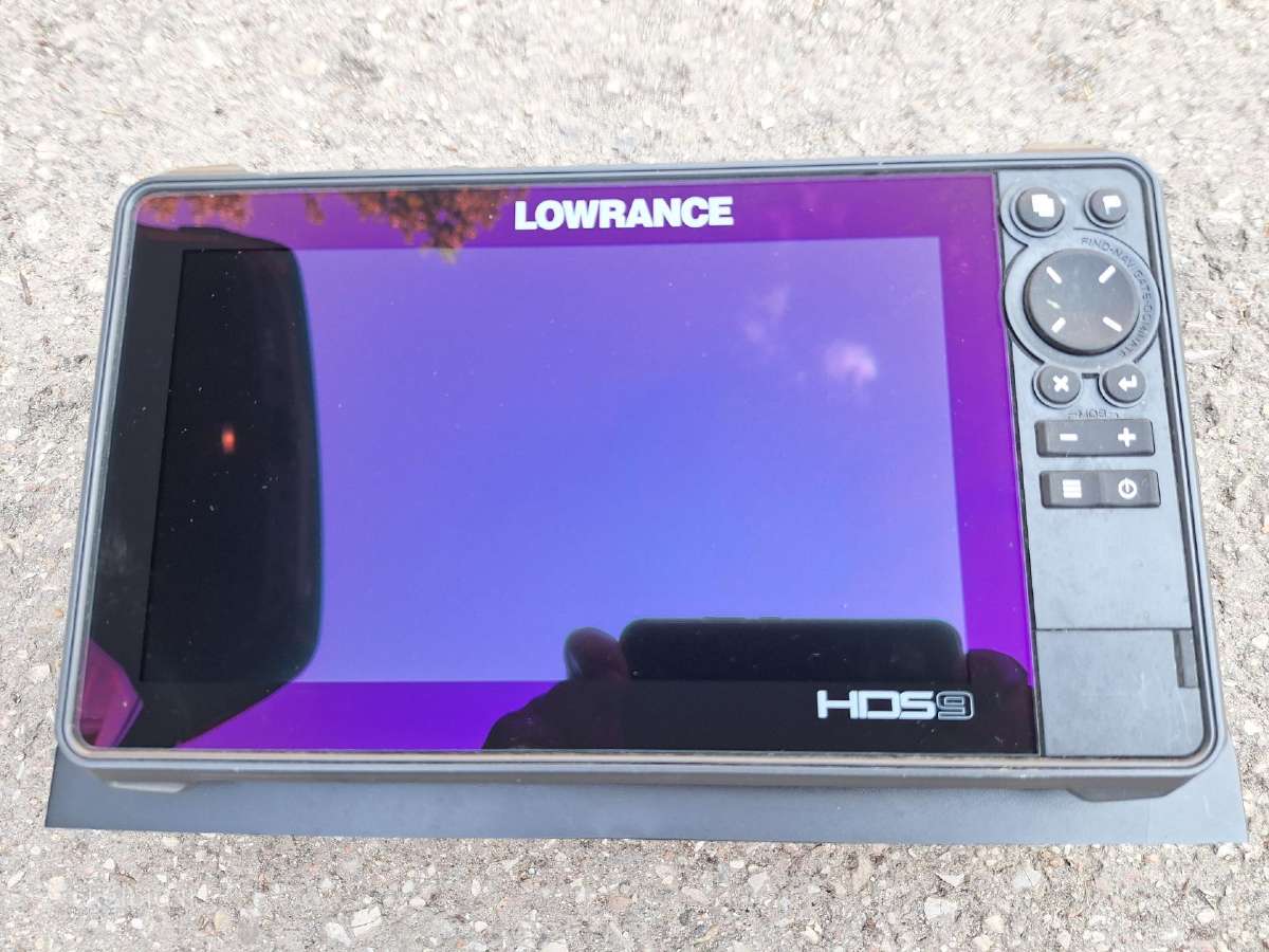 Lowrance Hds Live 9 su 3in1 sonaru