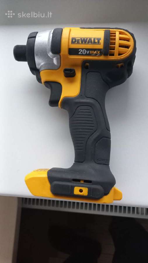 Dewalt impaktas Dcf885