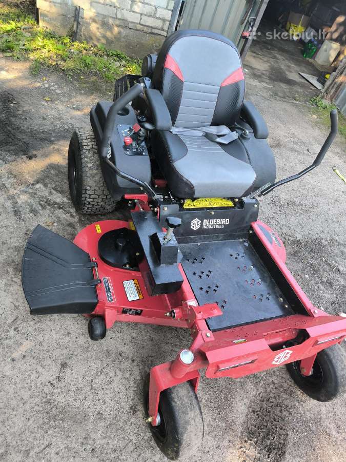Nulinio apsisukimo traktoriukas Bluebirdztr50l Pro - nuotraukos Nr. 2