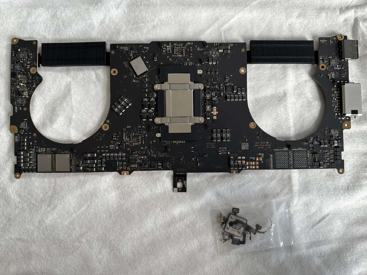 MacBook Pro 14, 2021, A2442, dalys - nuotraukos Nr. 5