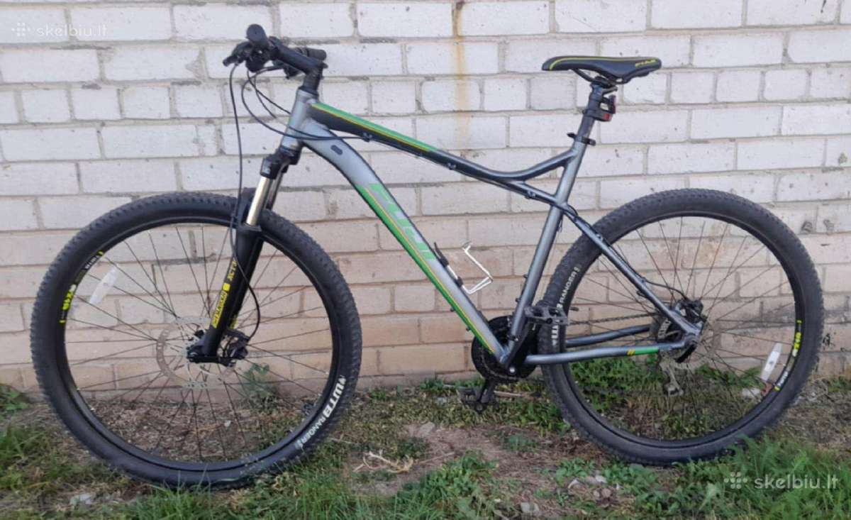 Fuji Nevada dviratis