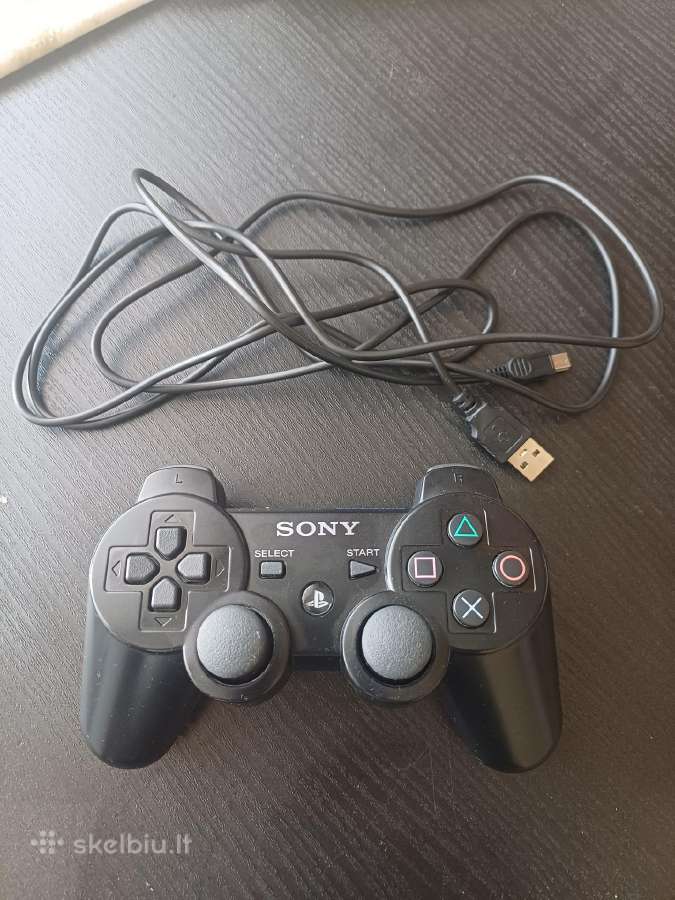 Sony PS3 pultelis (Dualshock 3) su laidu.