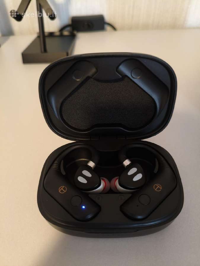 Bluetooth adapteris ir ausinės