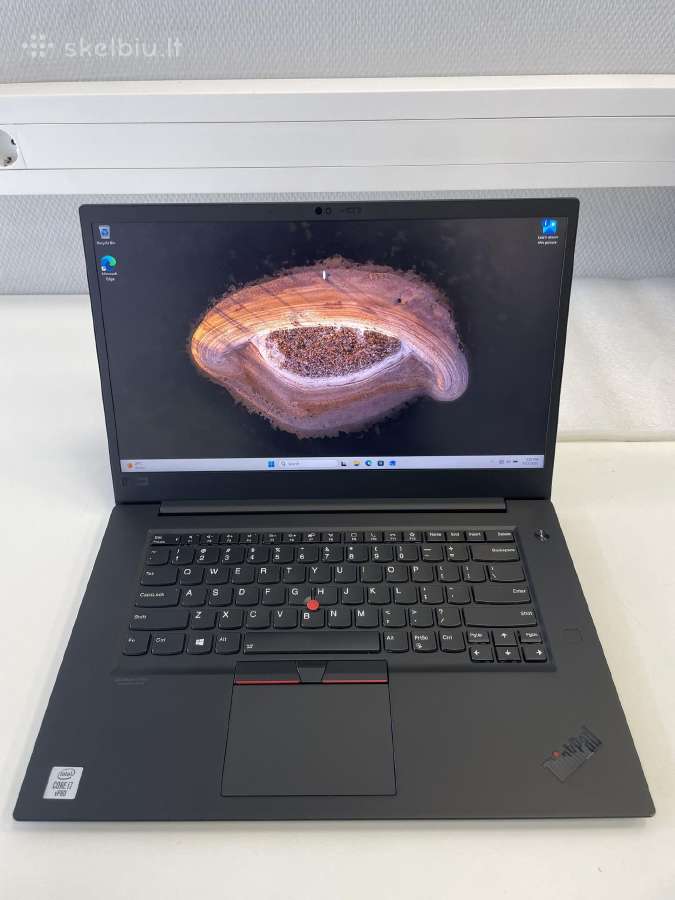 Lenovo Thinkpad P1 Gen 3 i7-10850h 256gb SSD 16gb