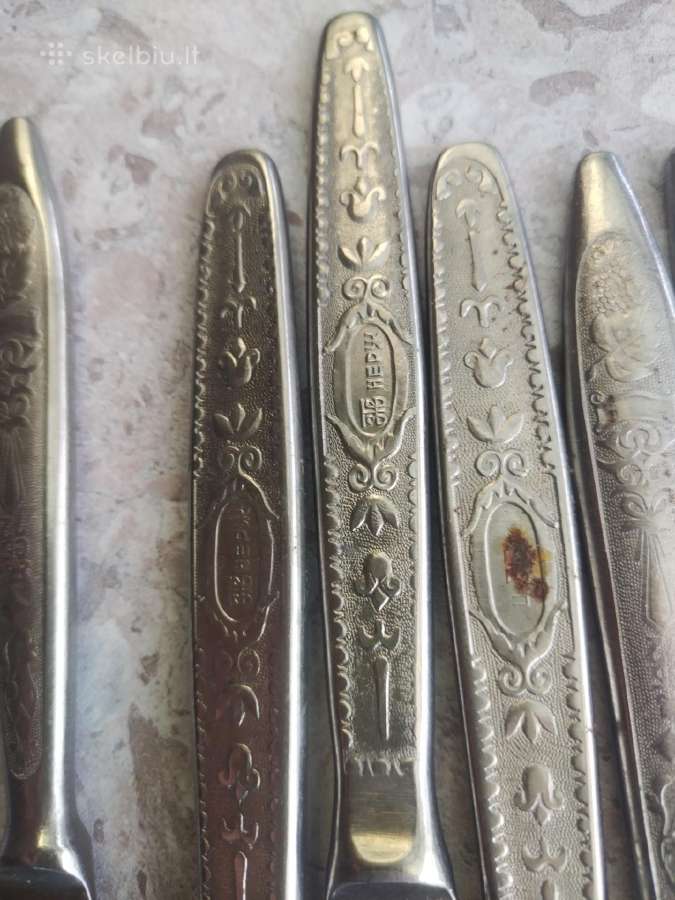 Sovietiniu peilių rinkinys