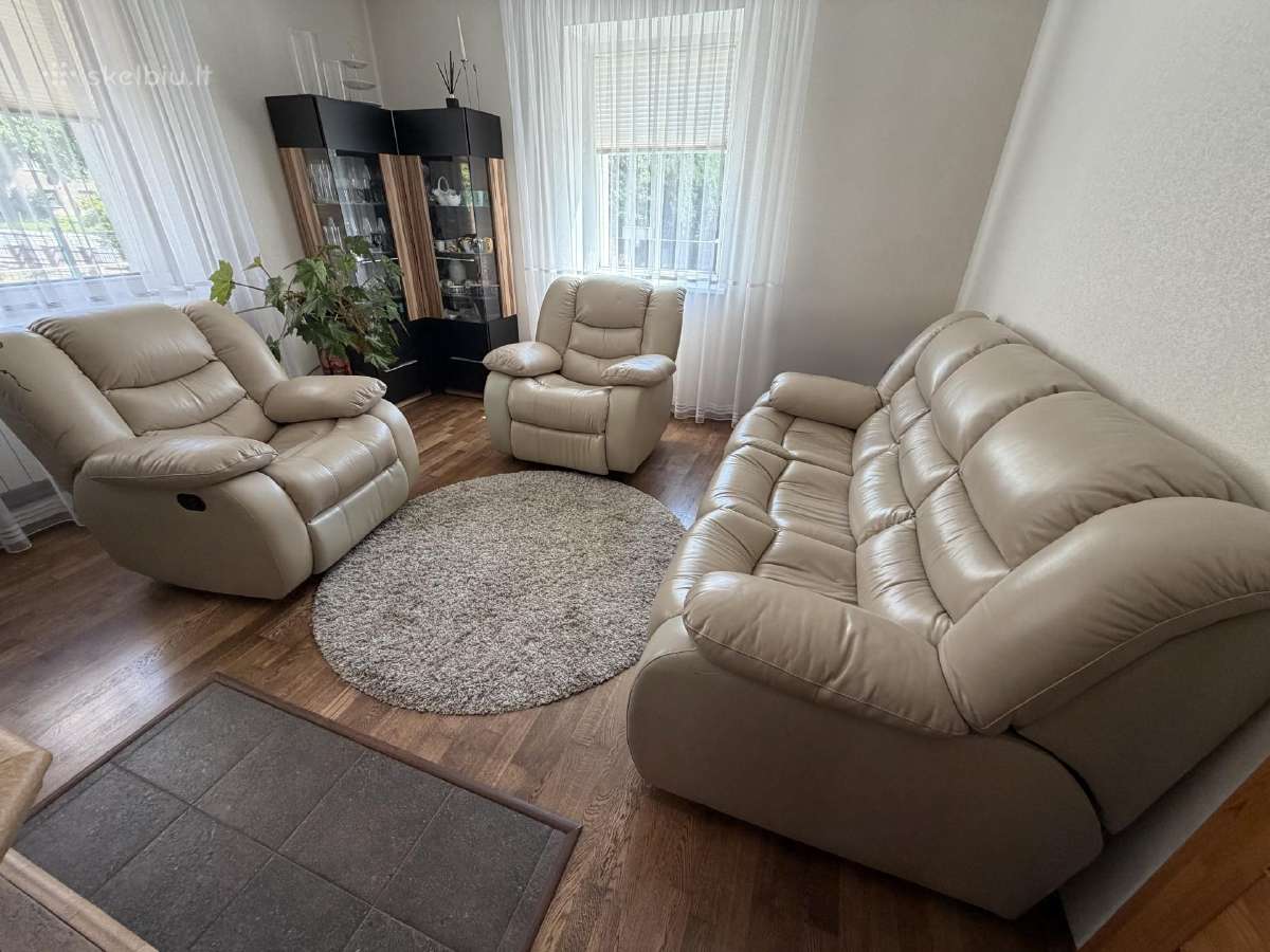 Sofa ir du foteliai