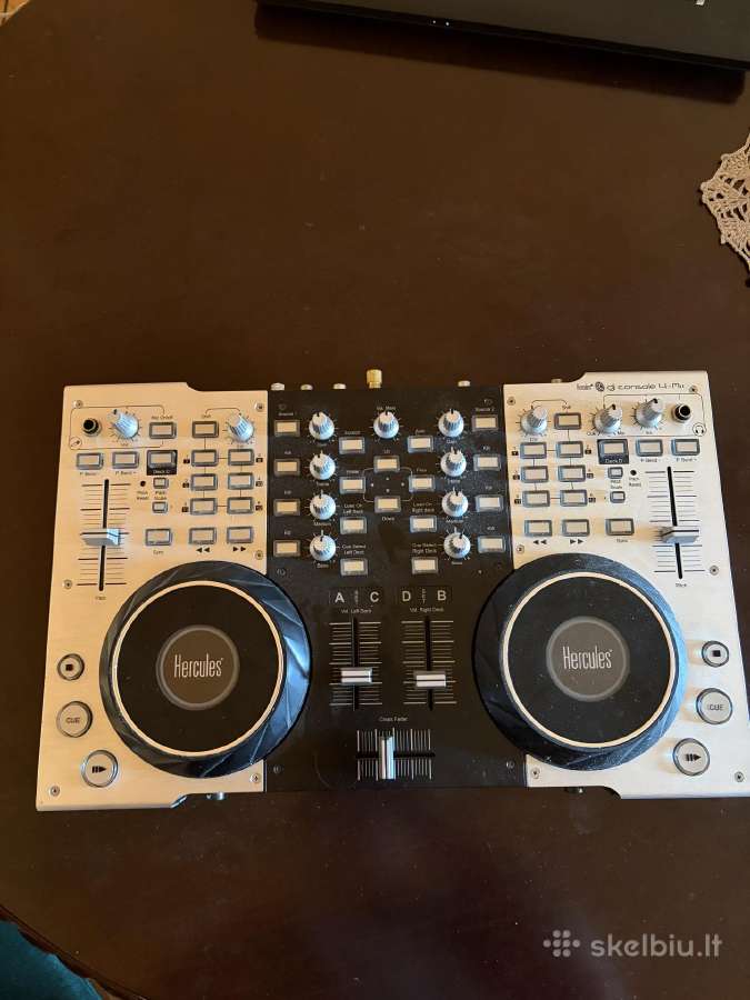 Dj pultas Hercules Dj Console 4-mx (su lagaminėliu