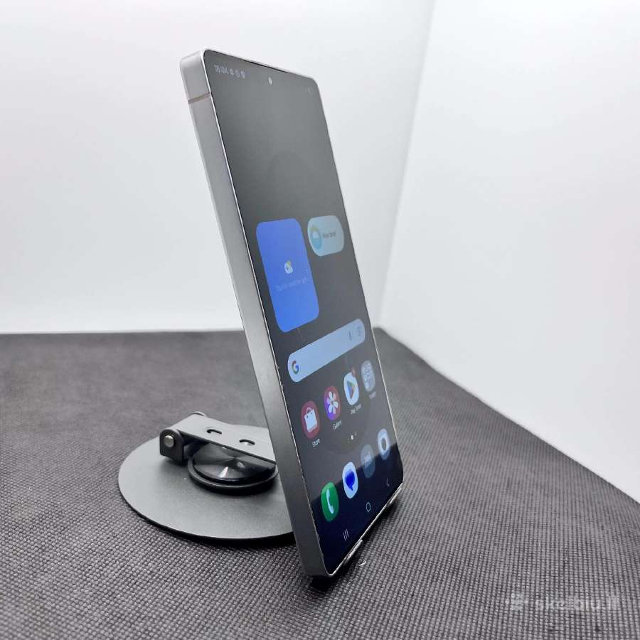Parduodu arba keiciu samsung galaxy s25 ultra 256g