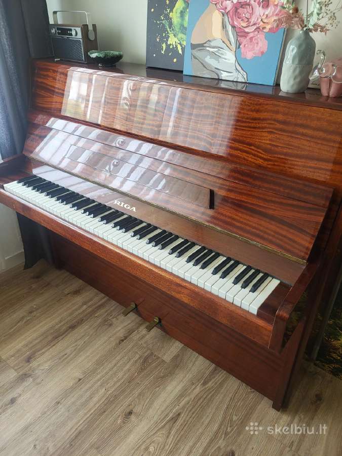 Dovanojamas pianinas