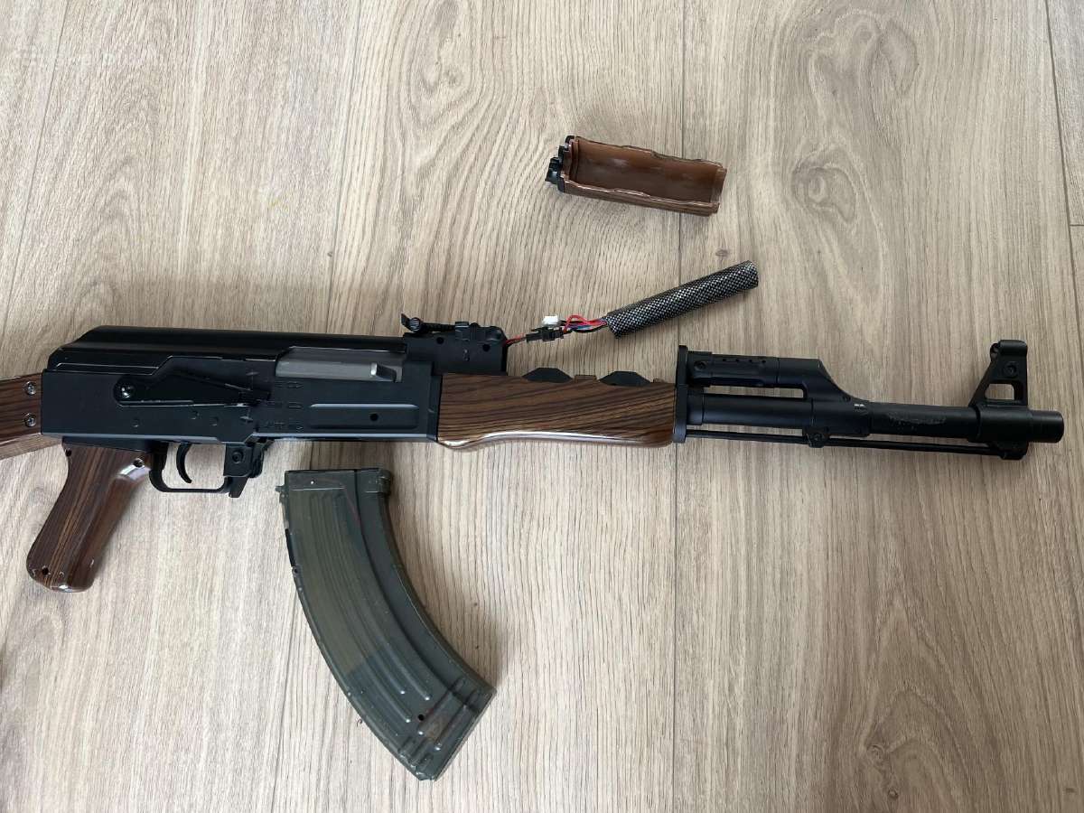 Zaislinis ak47 automatas - nuotraukos Nr. 2