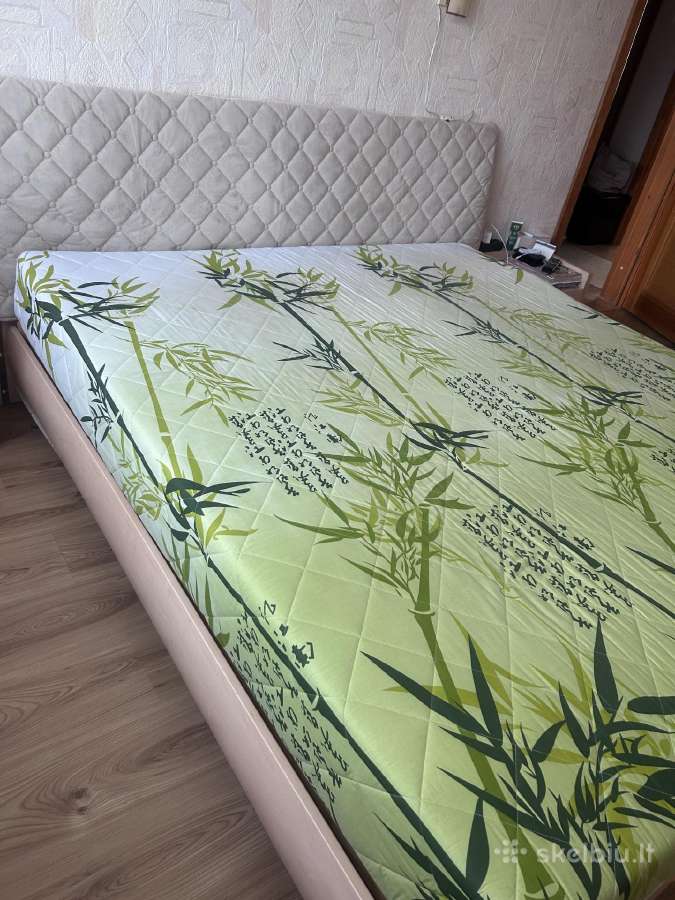 Parduodama miegamojo lova
