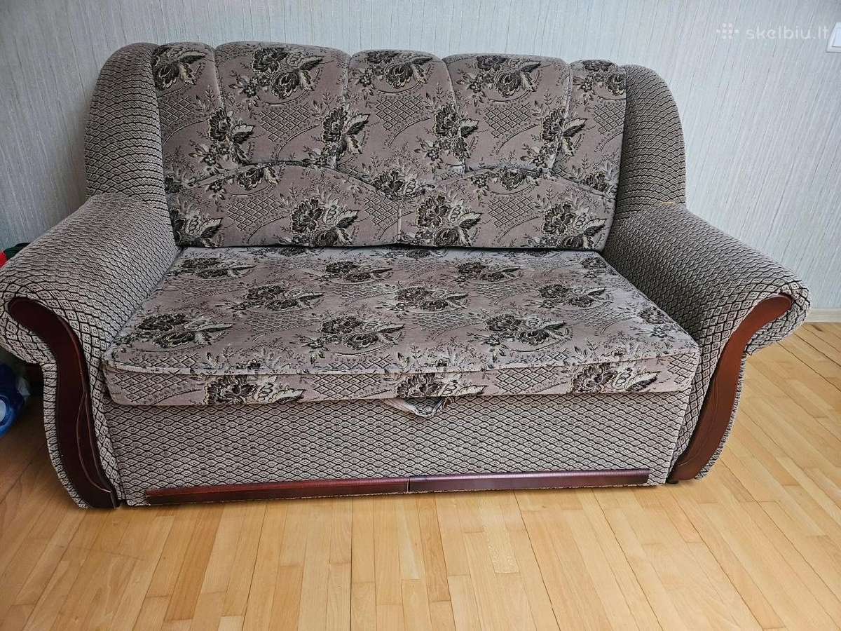 Atiduodu puikios būklės sofą-lovą
