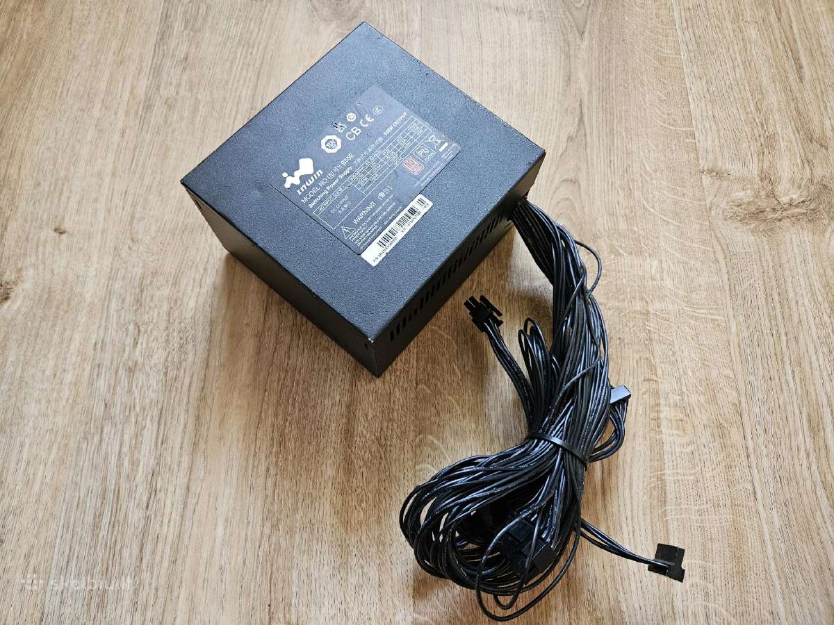 Įvairūs maitinimo blokai 500w-1300w - nuotraukos Nr. 10