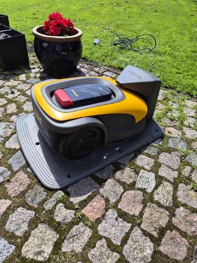 Parduodu vejapjovę-robotą Stiga-300a - nuotraukos Nr. 2
