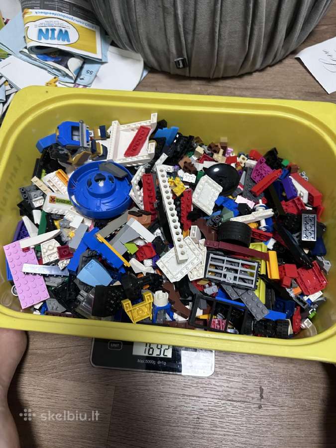 Lego dėžė su daug instrukcijų - nuotraukos Nr. 7