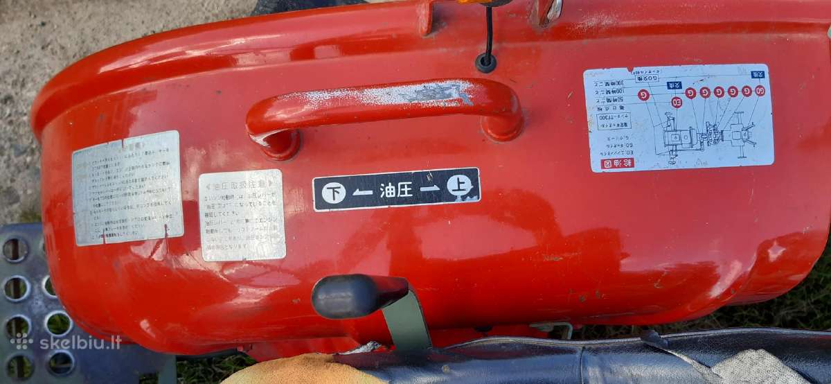Japoniškas traktoriukas Yanmar Ym1510 - nuotraukos Nr. 4