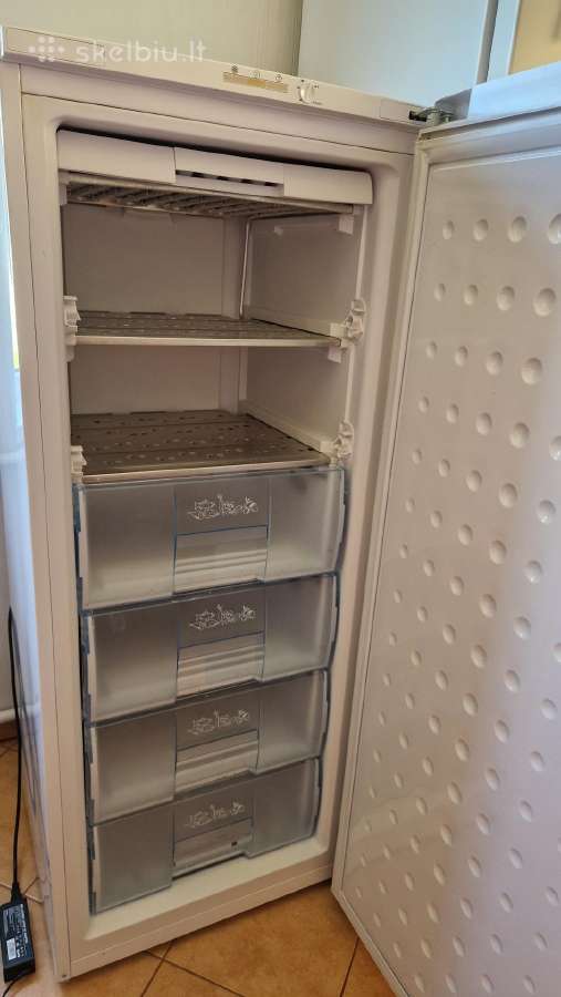 Parduodamas Beko Fsa21300 vertikalus šaldiklis - nuotraukos Nr. 3