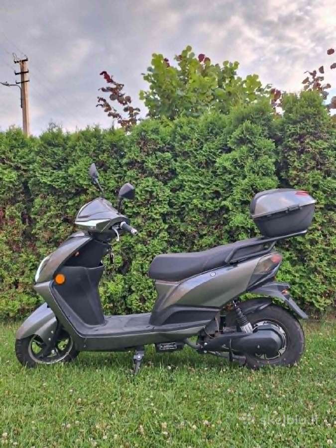 Elektrinis motoroleris - nuotraukos Nr. 3