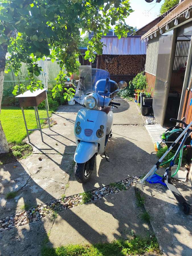 Pasduodu motoroleri piago Vespa - nuotraukos Nr. 2