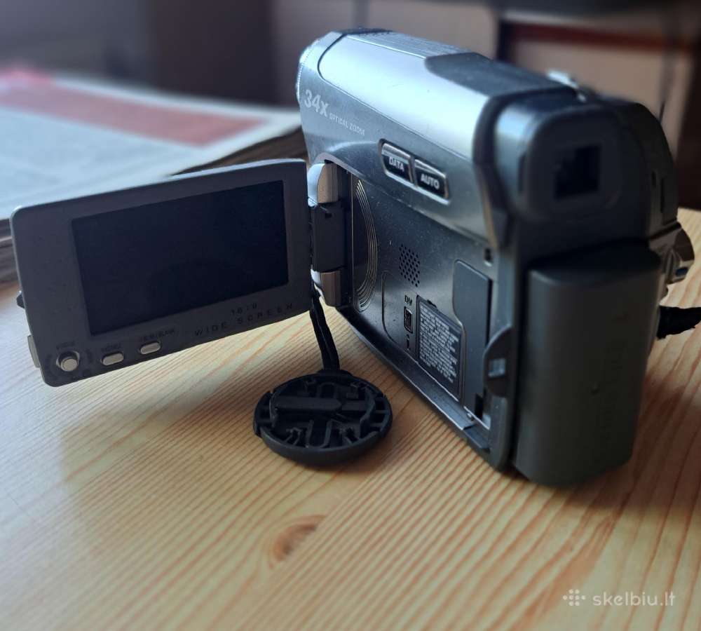 Retro vaizdo kamera JVC - nuotraukos Nr. 3