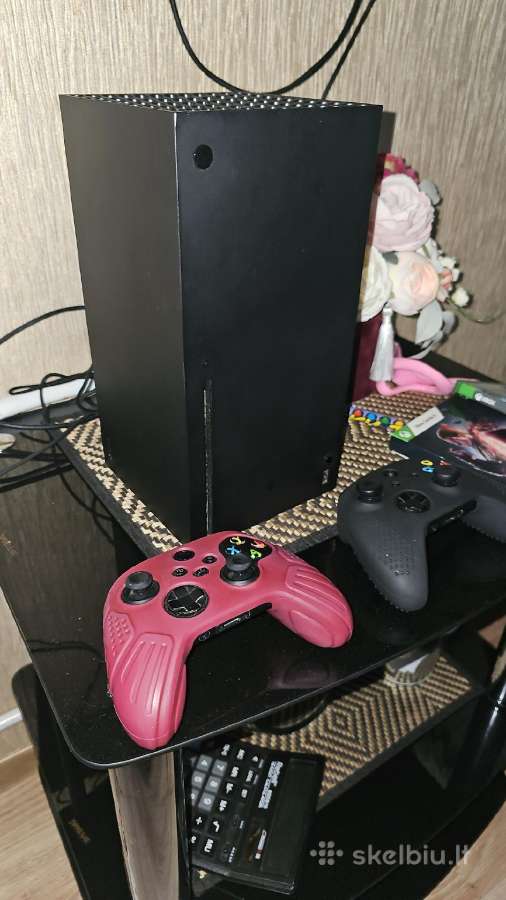 Parduodu xbox series x labai geros komplektacijos - nuotraukos Nr. 2