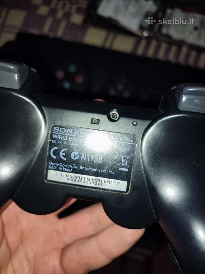 PS3 su 1tb HDD ir viduje 148 zaidimai, 4 pulteliai - nuotraukos Nr. 3