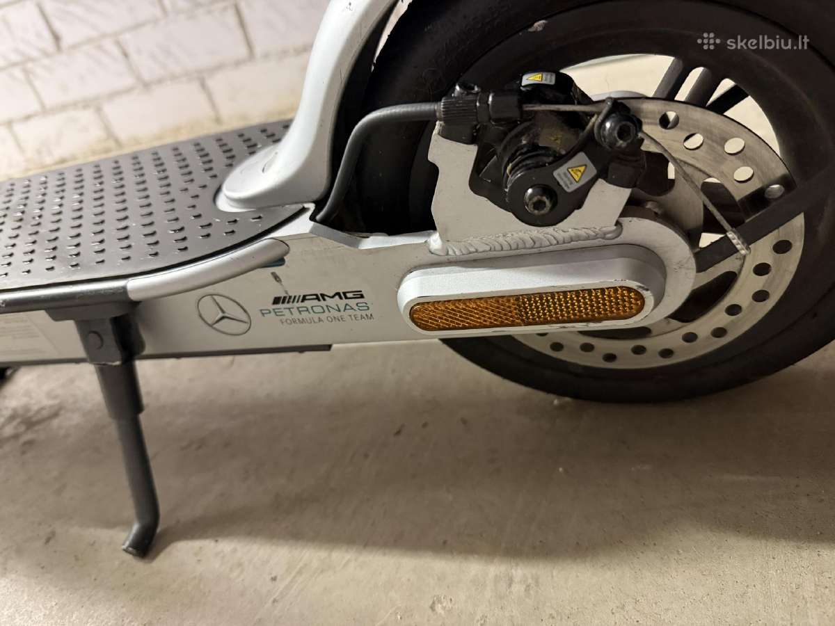 Xiaomi Mi Electric Scooter Pro 2 Mercedes-amg - nuotraukos Nr. 3